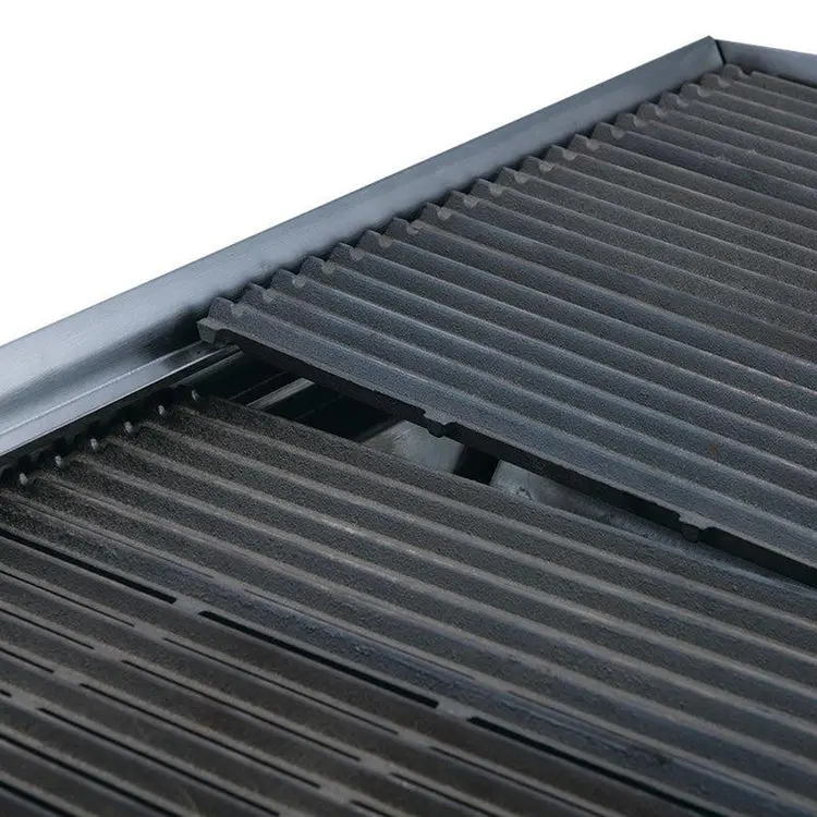 charboiler-cast-iron-cooking-surface_750x.webp